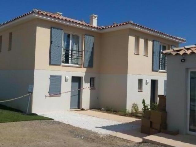 Promoteur immobilier, 2 maisons témoins à créer sur Roquebrune sur Argens